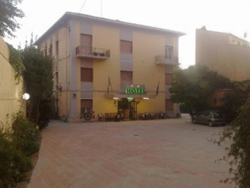 Parking Hotel Giardino 리보르노 외부 사진