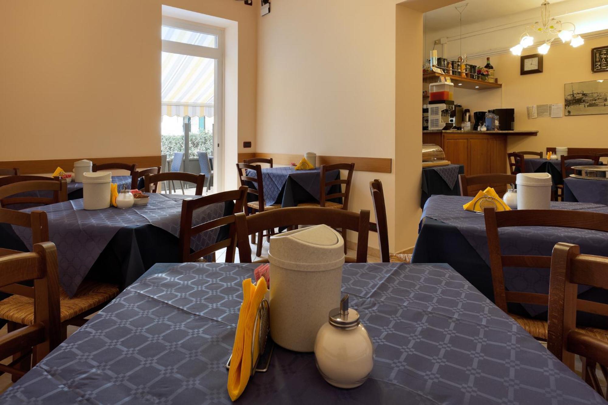Parking Hotel Giardino 리보르노 외부 사진